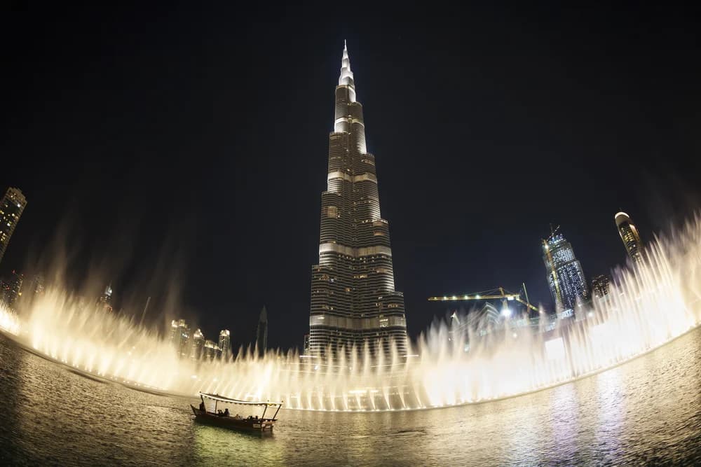 Dubai Fountain Show - Photo 3