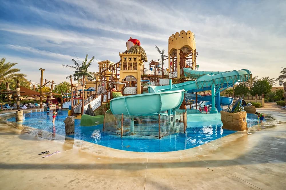 Yas Waterworld Abu Dhabi - Photo 2